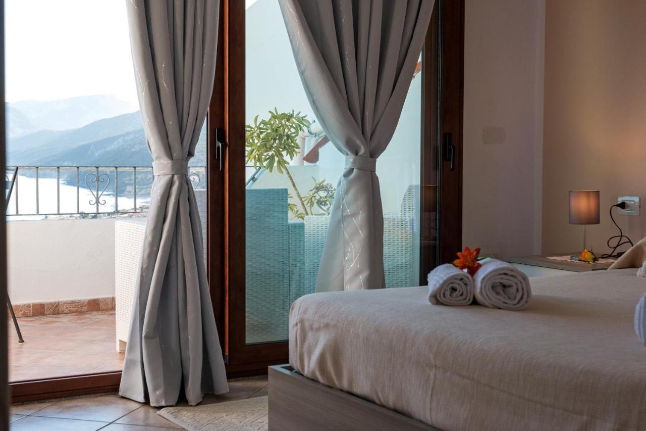 Sebastian House Appartement Cala Gonone Buitenkant foto